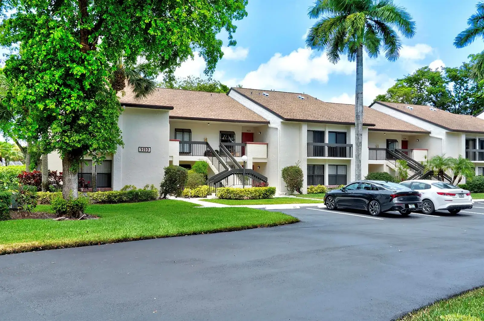 5153 Oak Hill Lane # 512, Delray Beach FL 33484 photo 2
