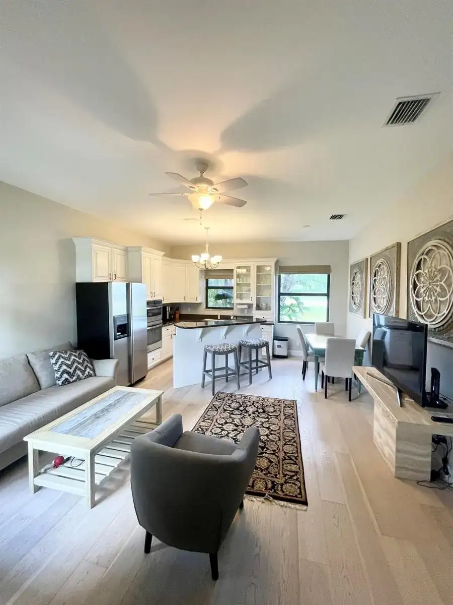 15590 Hawker Lane, Wellington FL 33414 photo 2