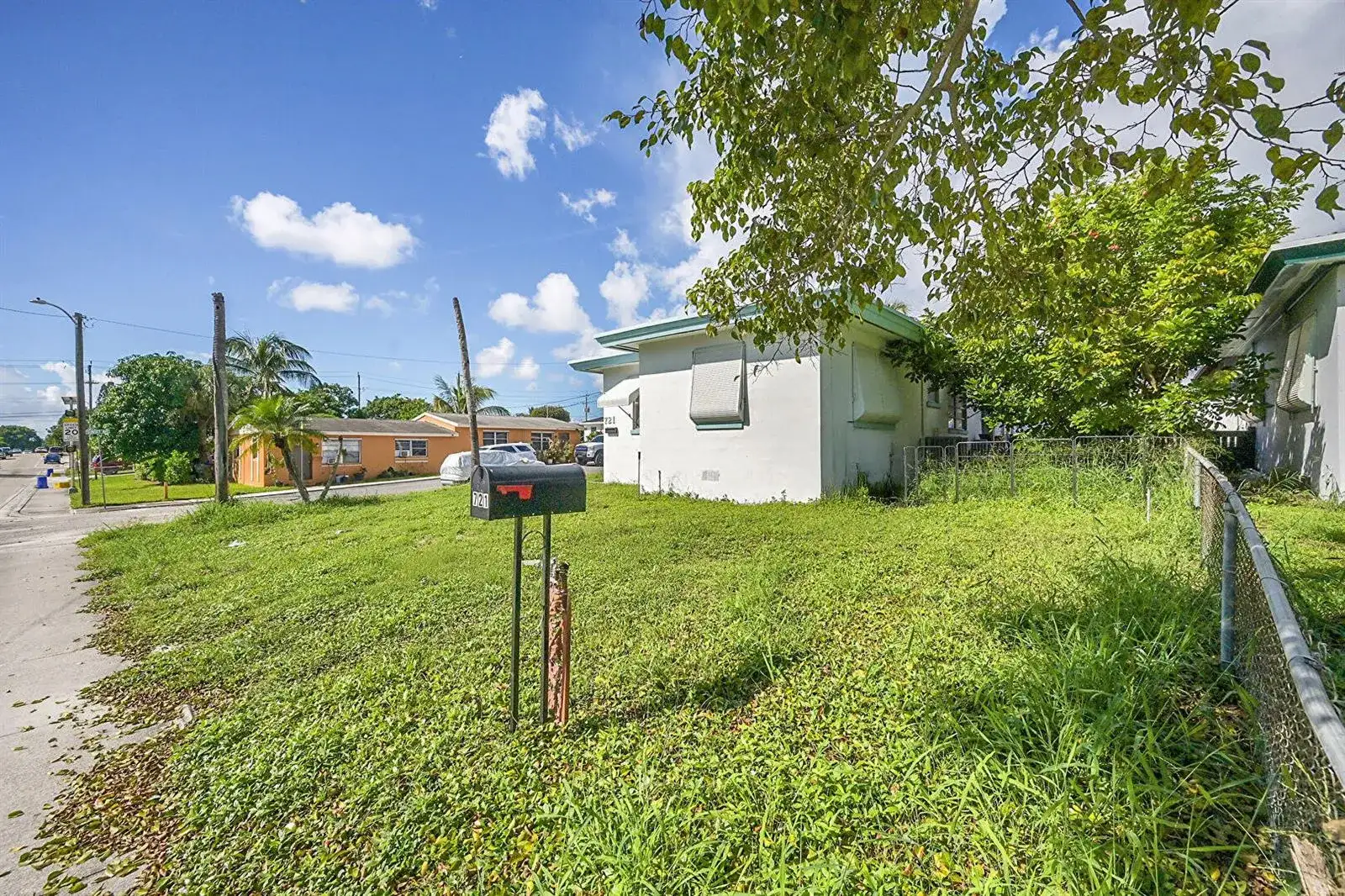 721 N A Street, FL 33460 photo 4