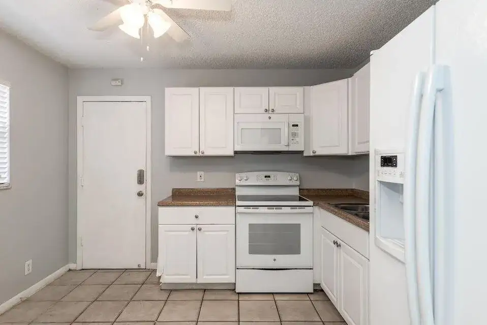 5692 SW Stonington Way SW # 5692, Lake Worth FL 33463 photo 3