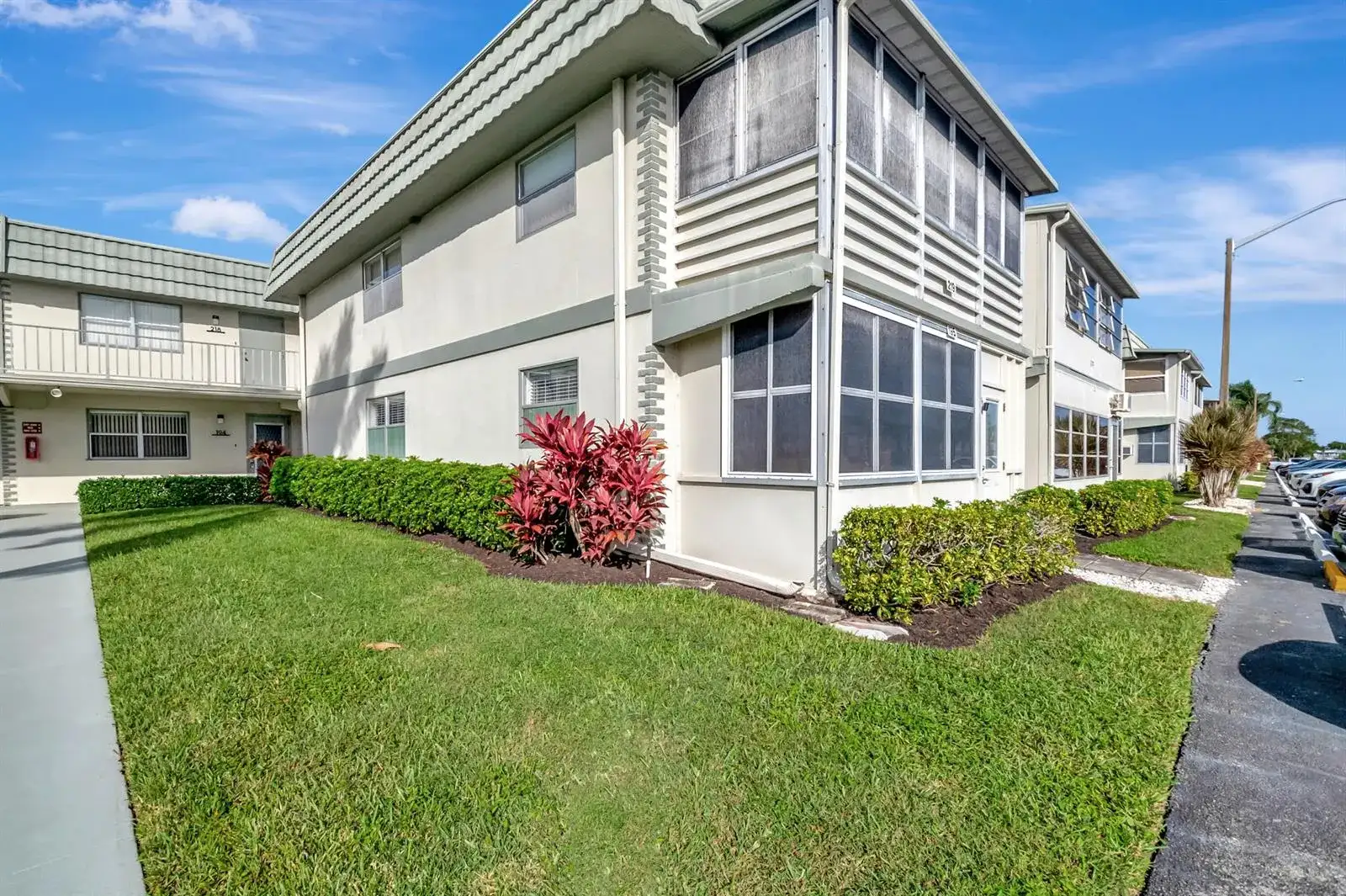 195 Monaco E # 195, Delray Beach FL 33446 photo 2
