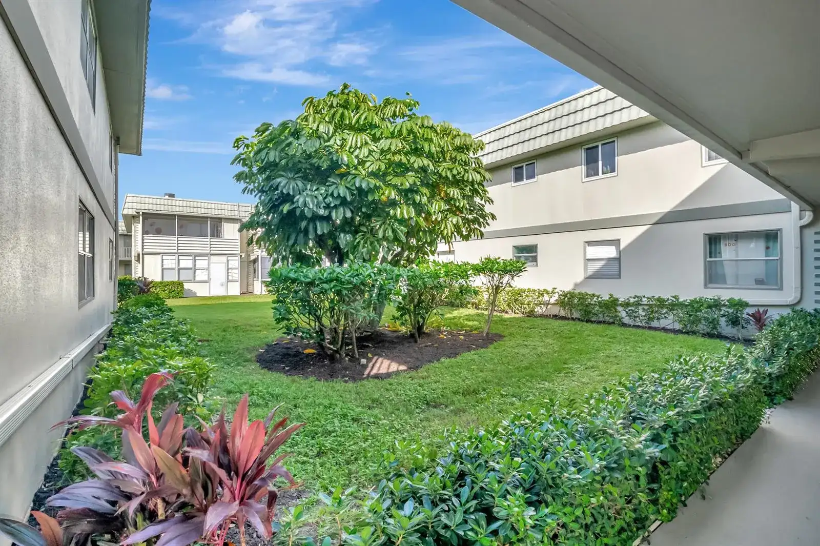 195 Monaco E # 195, Delray Beach FL 33446 photo 3