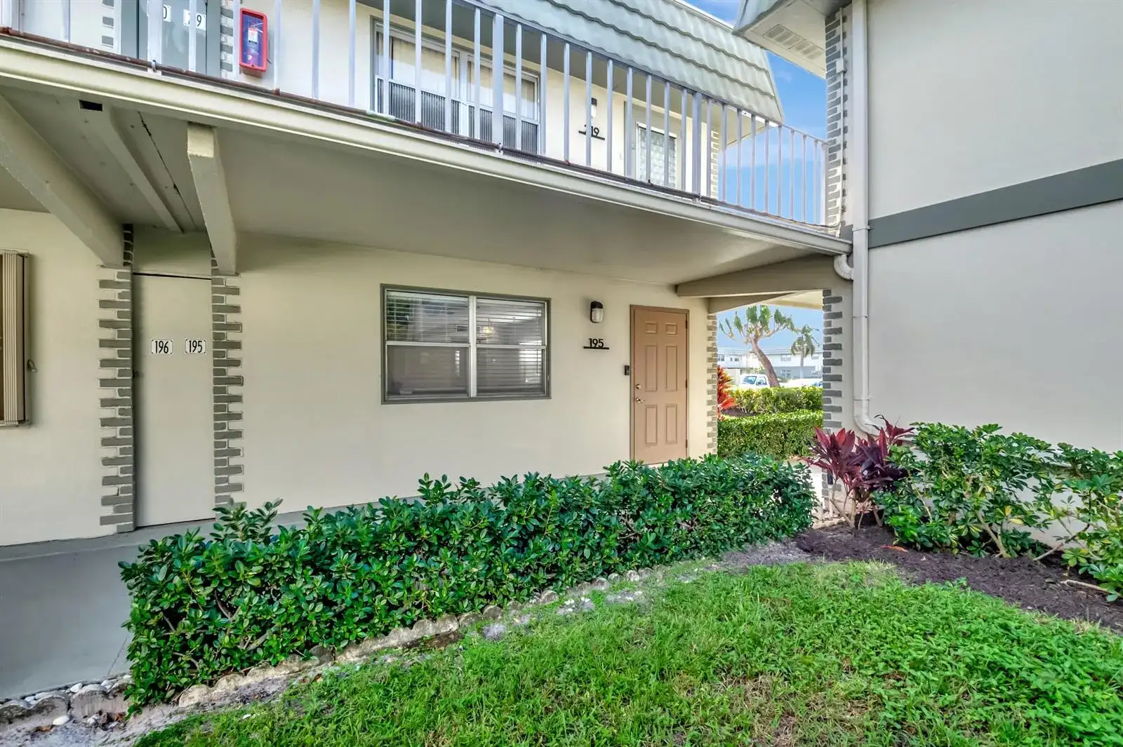 195 Monaco E # 195, Delray Beach FL 33446 photo 4
