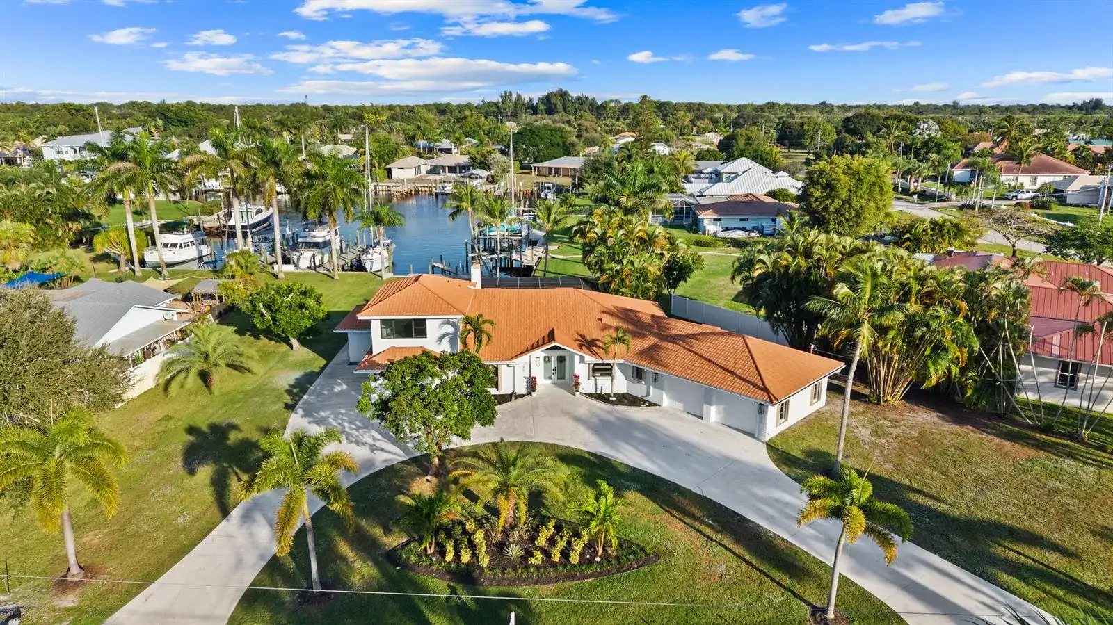 2807 NW St Lucie Lane, Stuart FL 34994 photo 2