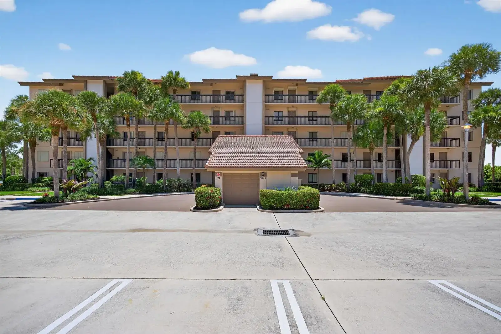 401 Ocean Bluffs Boulevard # 205, Jupiter FL 33477 photo 3