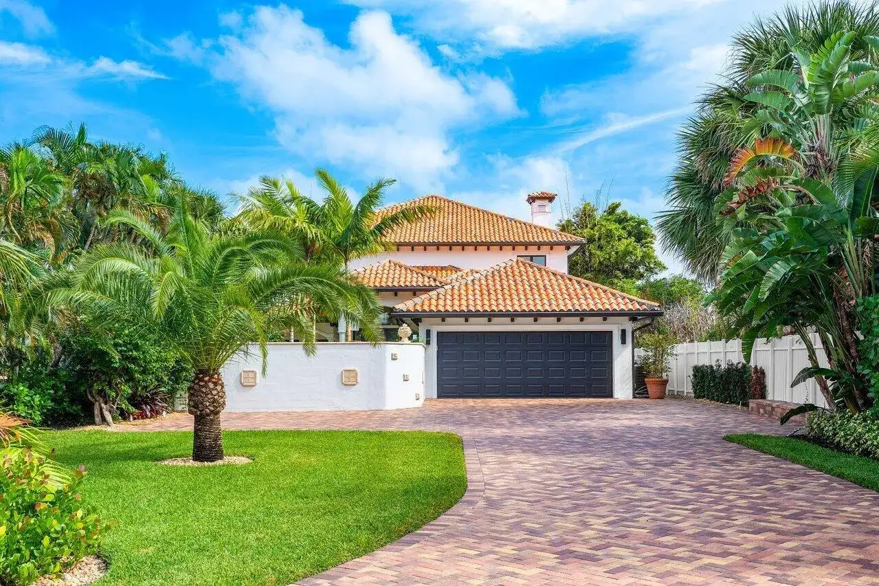1 S 18th Avenue S, FL 33460 photo 4