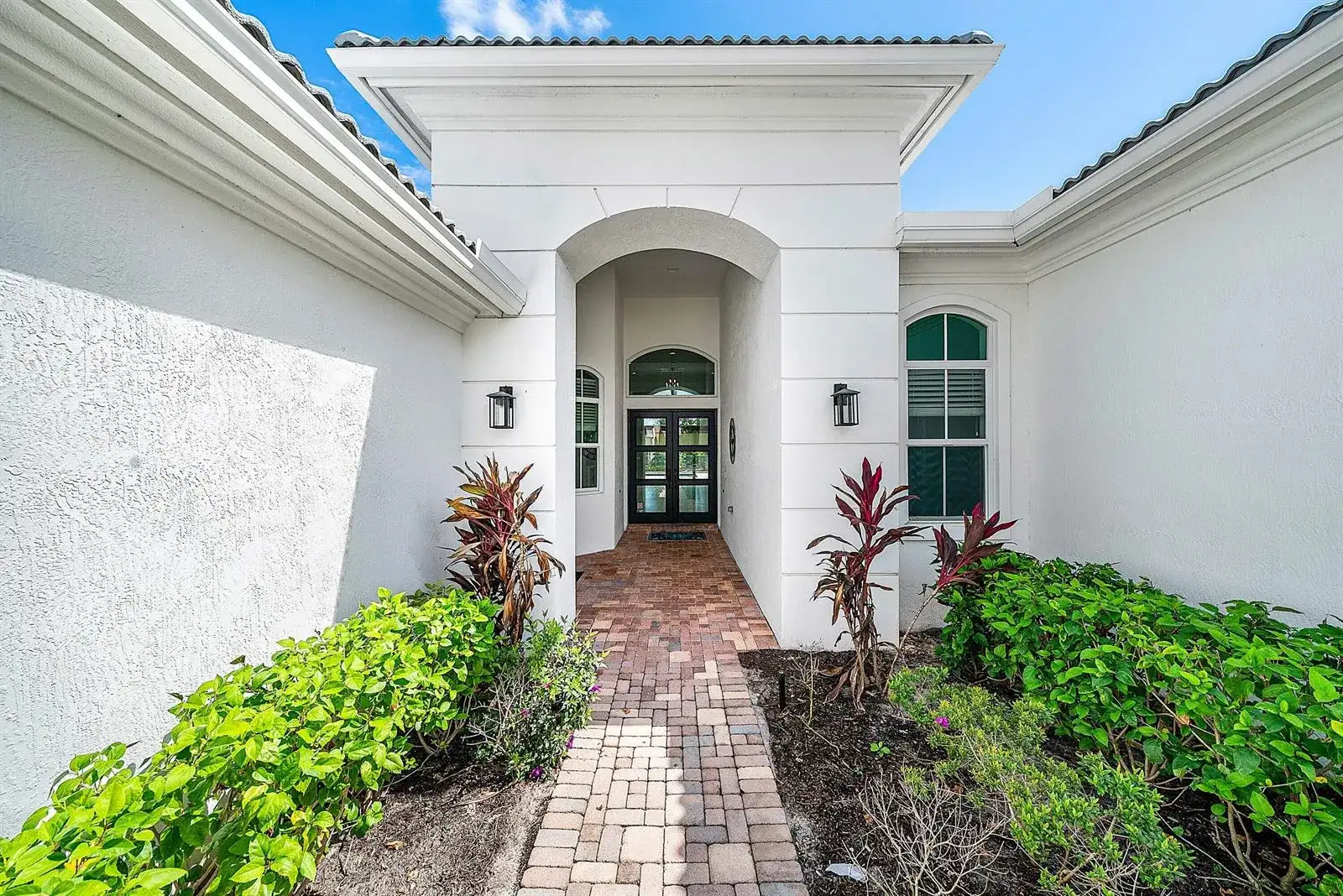 326 Charroux Drive, Palm Beach Gardens FL 33410 photo 3