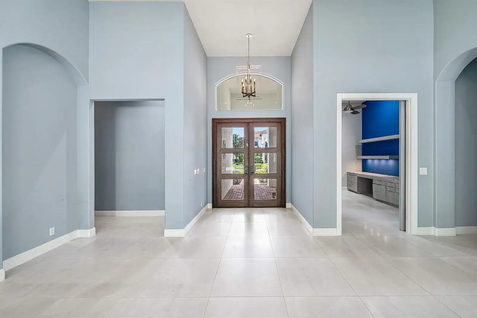 326 Charroux Drive, Palm Beach Gardens FL 33410 photo 5