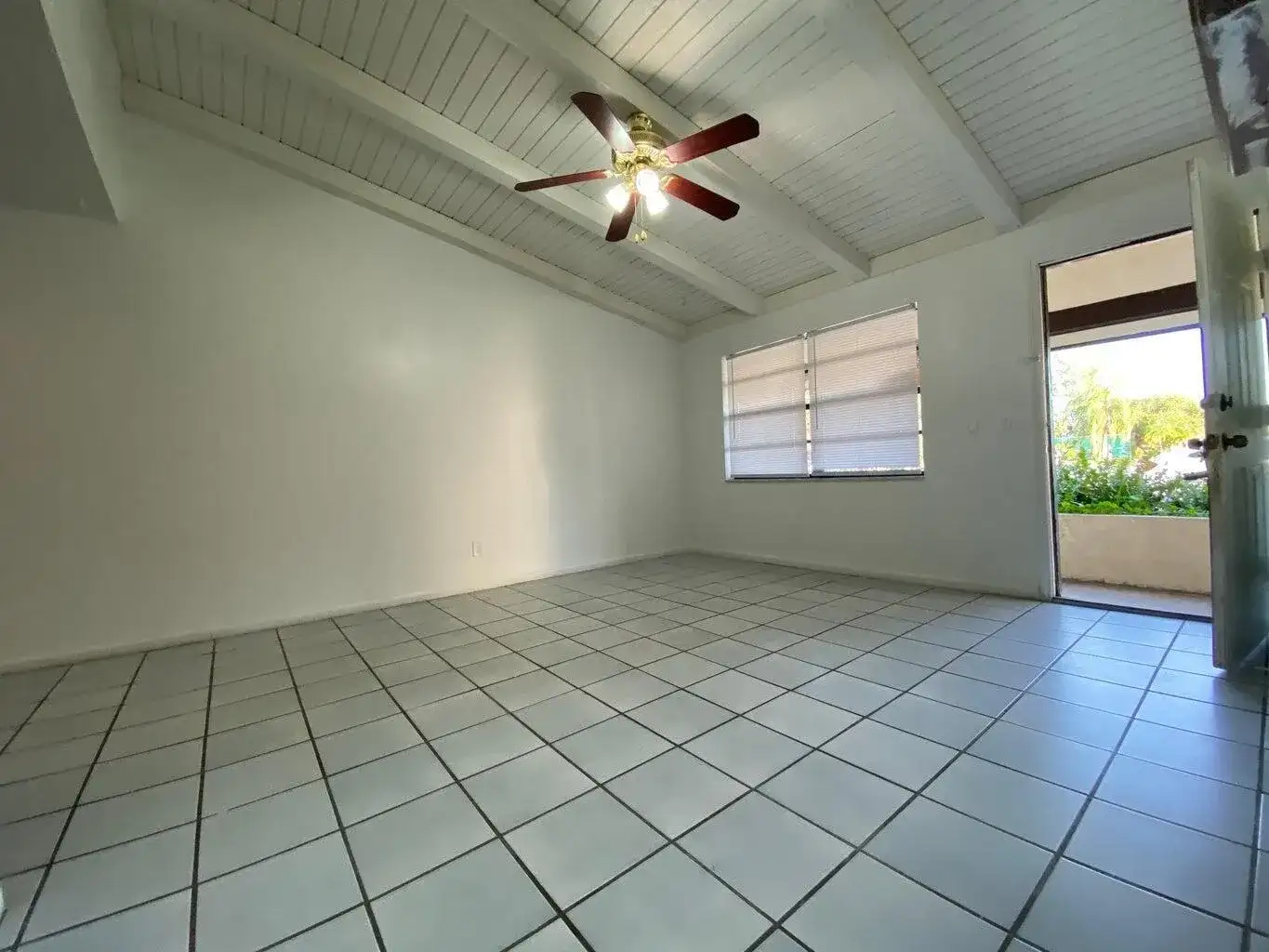 399 Glenwood Drive, West Palm Beach FL 33415 photo 3