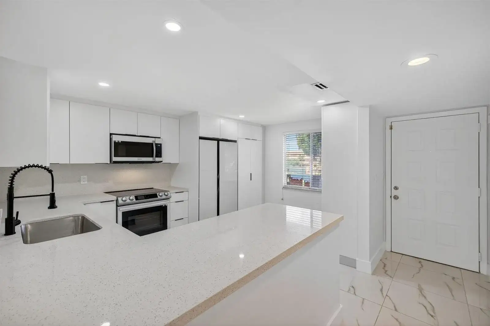 14375 Strathmore Lane # 303, Delray Beach FL 33446 photo 2