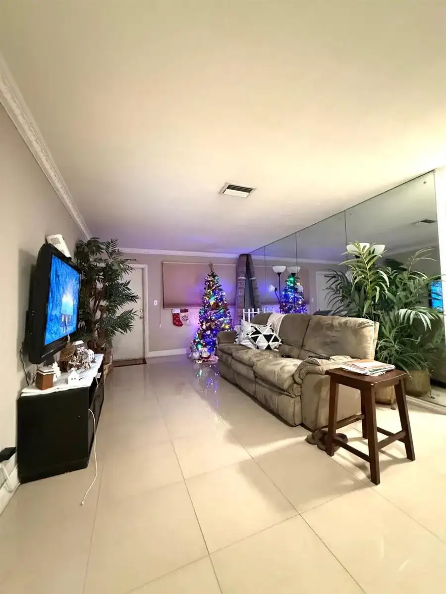3930 Crystal Lake Drive # 107, Deerfield Beach FL 33064 photo 2