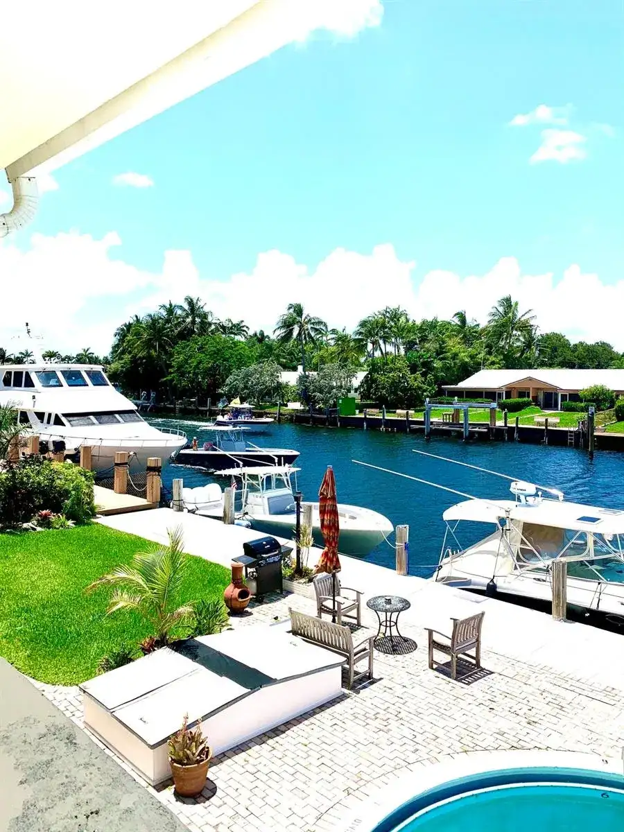 2735 NE 28 Court, Lighthouse Point FL 33064 photo 5