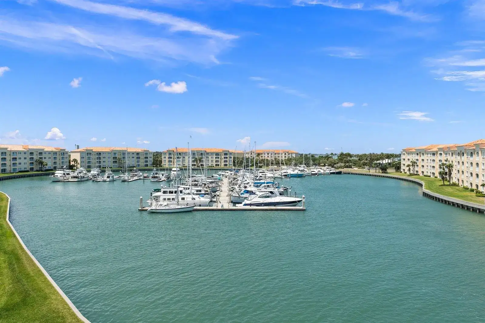 17 Harbour Isle Drive W, Hutchinson Island FL 34949 photo 2