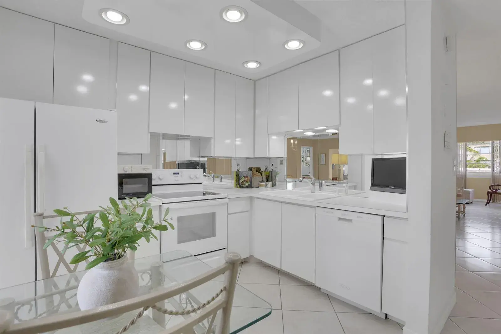 1891 S Ocean Drive # 202, Hallandale Beach FL 33009