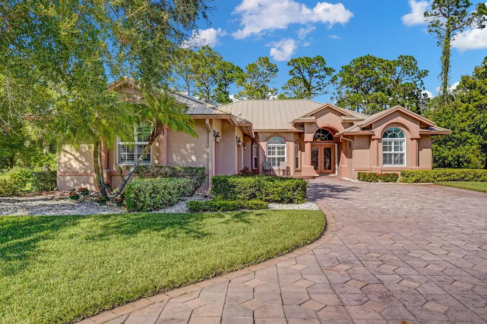 3401 Bent Pine Drive, Fort Pierce FL 34951 photo 2
