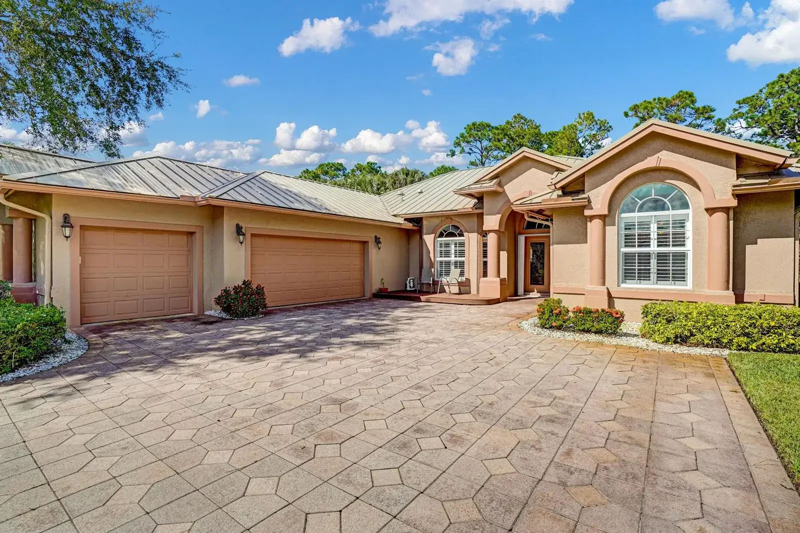 3401 Bent Pine Drive, Fort Pierce FL 34951 photo 3