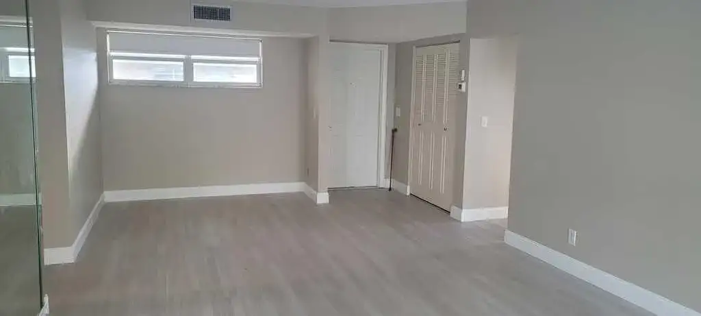 19 Colonial Club Drive # 200, Boynton Beach FL 33435 photo 4