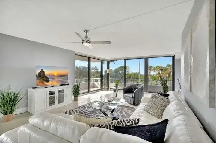 5550 N Ocean Drive # 2b, Singer Island FL 33404 photo 4
