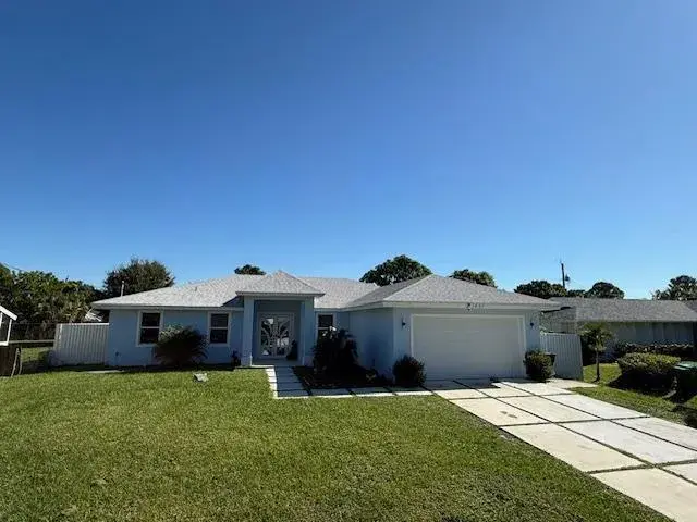 1957 SE Fallon Drive, Port St. Lucie FL 34983