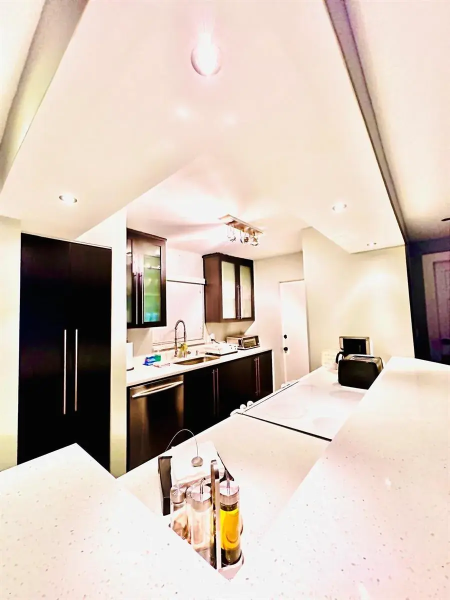 2424 NE 9th Street # 112, Fort Lauderdale FL 33304