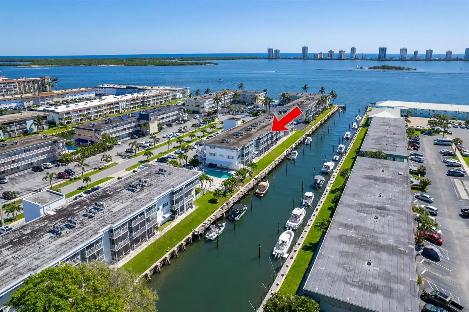 112 Doolen Court # 302, North Palm Beach FL 33408 photo 2