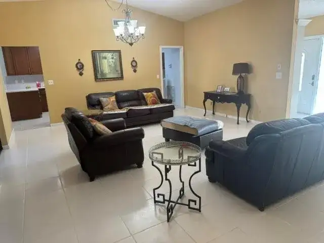 10298 Greentrail Drive N, Boynton Beach FL 33436 photo 2