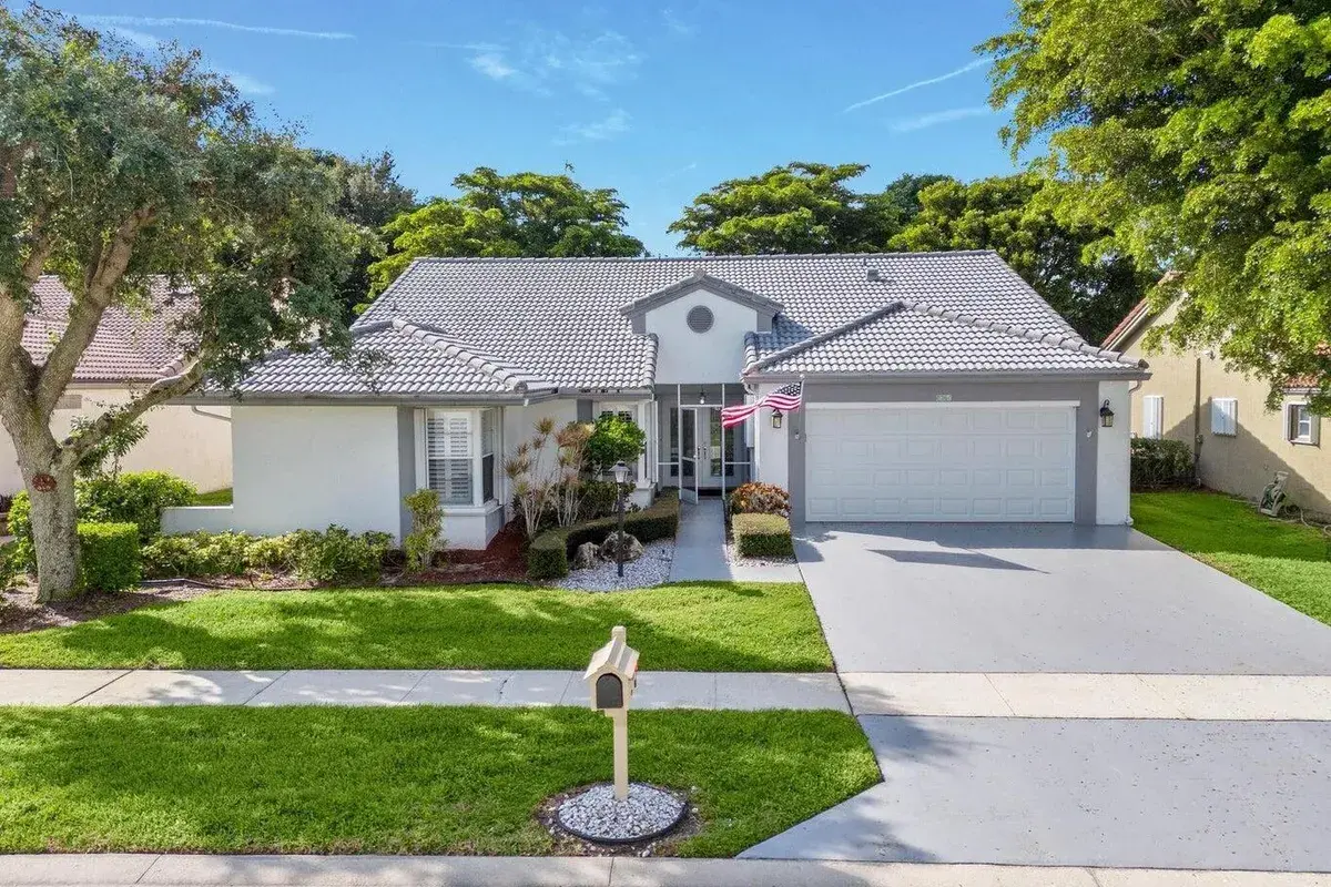 8261 Lake Cypress Road, Lake Worth FL 33467