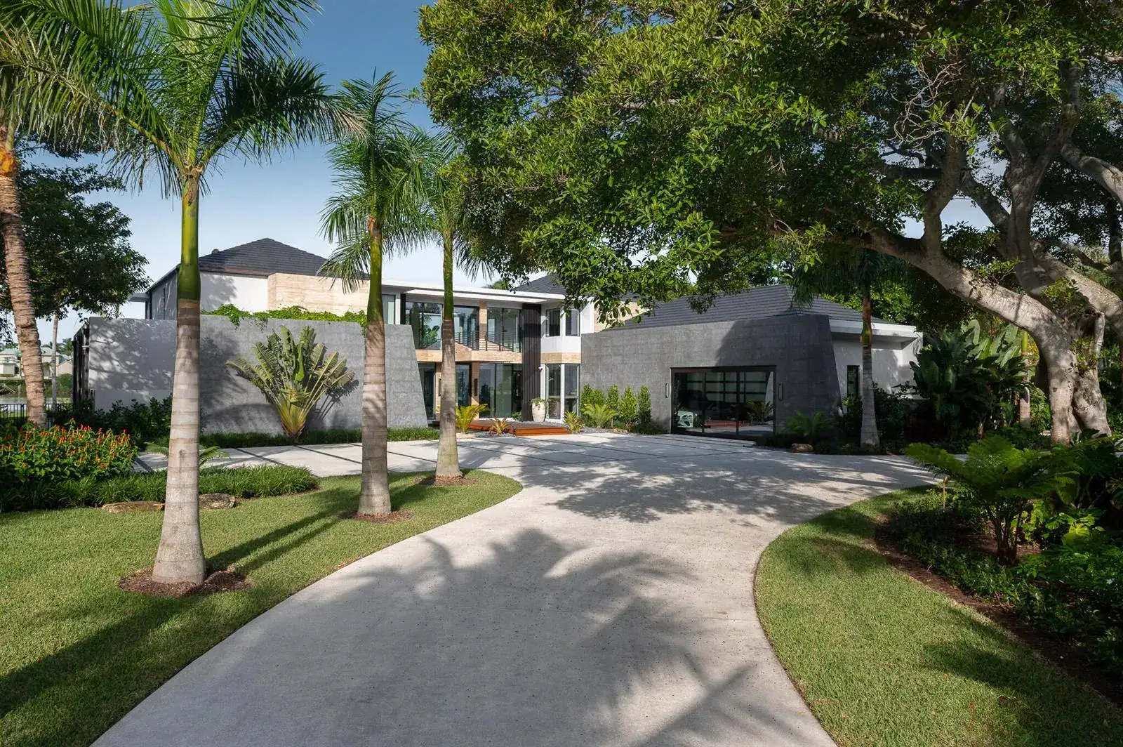 488 S Beach Road, Jupiter Island FL 33455 photo 4