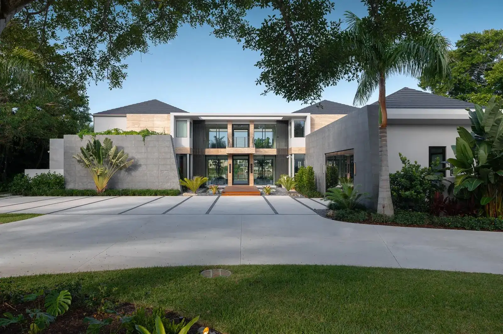 488 S Beach Road, Jupiter Island FL 33455 photo 5