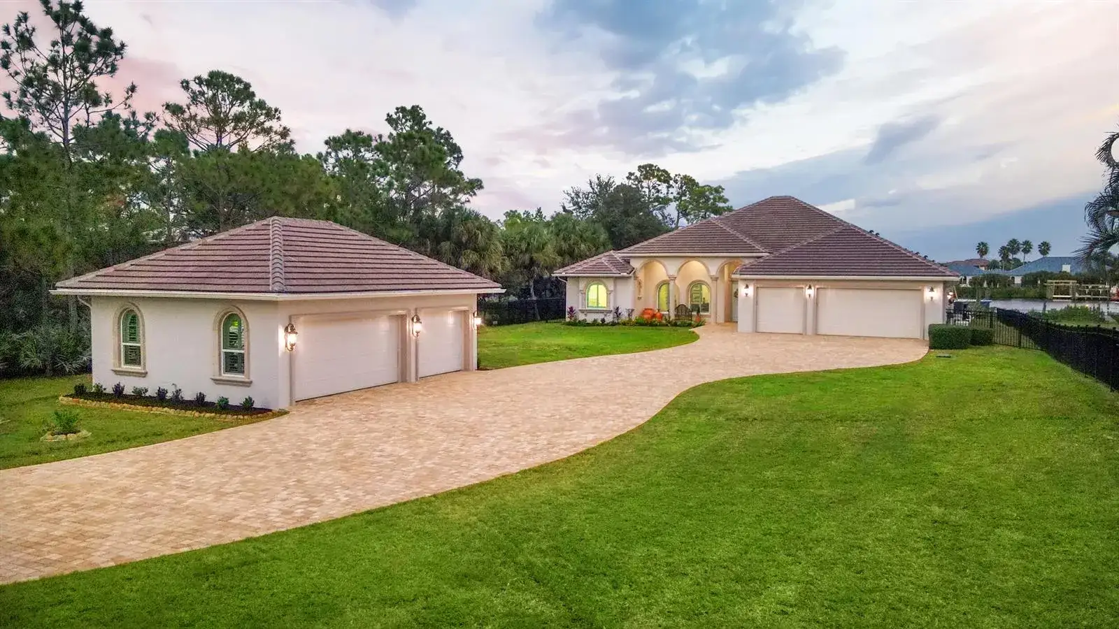 2821 SE North Lookout Boulevard, Port St. Lucie FL 34984