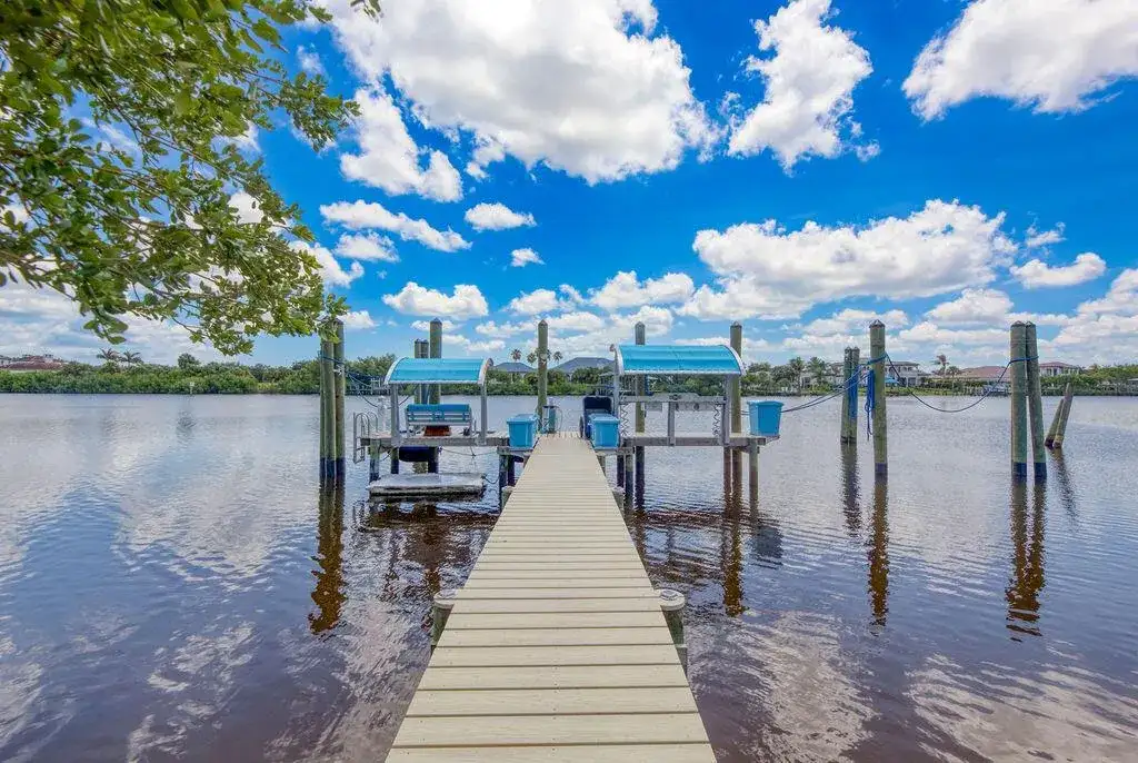 2821 SE North Lookout Boulevard, Port St. Lucie FL 34984 photo 4