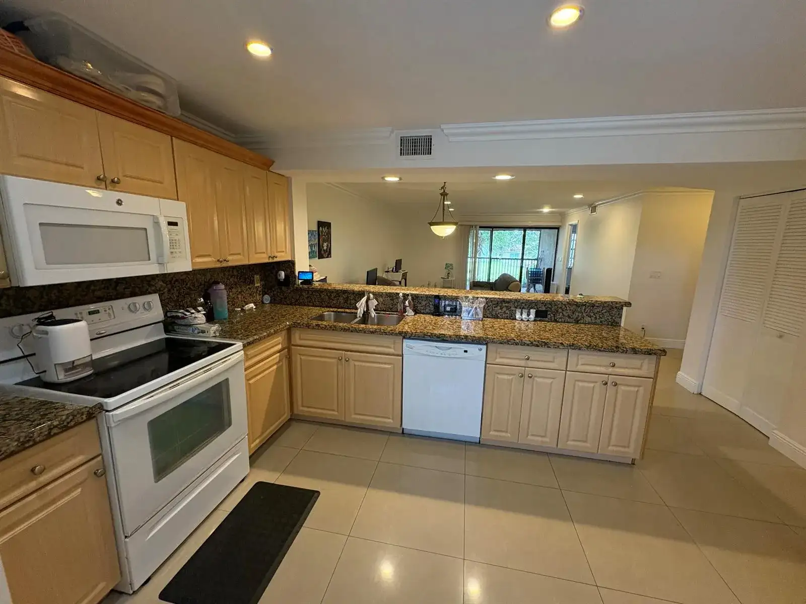 1400 NW 45th Street # B7, Deerfield Beach FL 33064 photo 4
