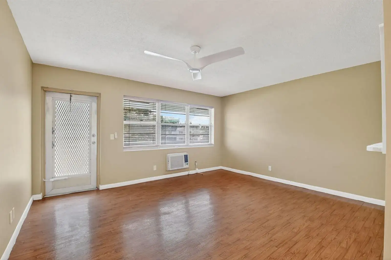 265 Windsor # L, West Palm Beach FL 33417 photo 2
