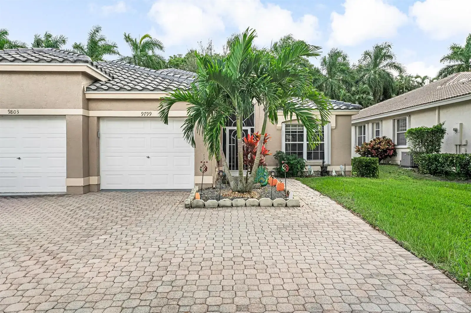 9799 Crescent View Drive S, Boynton Beach FL 33437