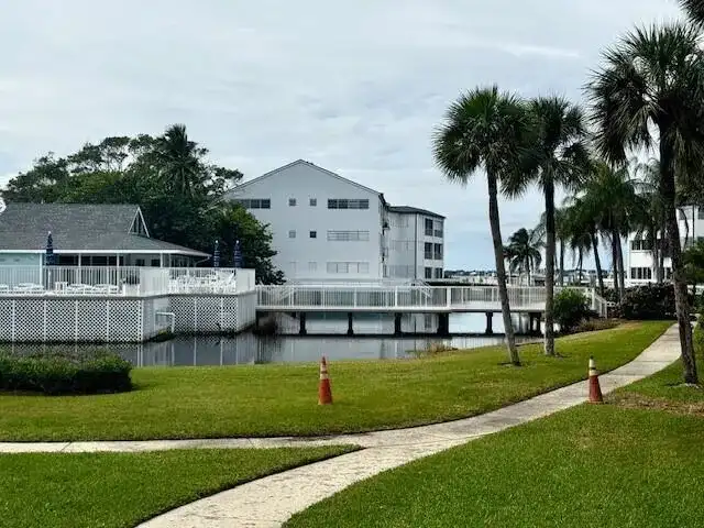 1550 NE Ocean Boulevard # B101, Stuart FL 34996