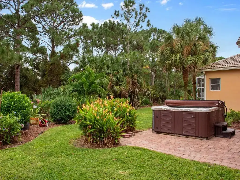 6159 Arlington Way, Fort Pierce FL 34951 photo 2