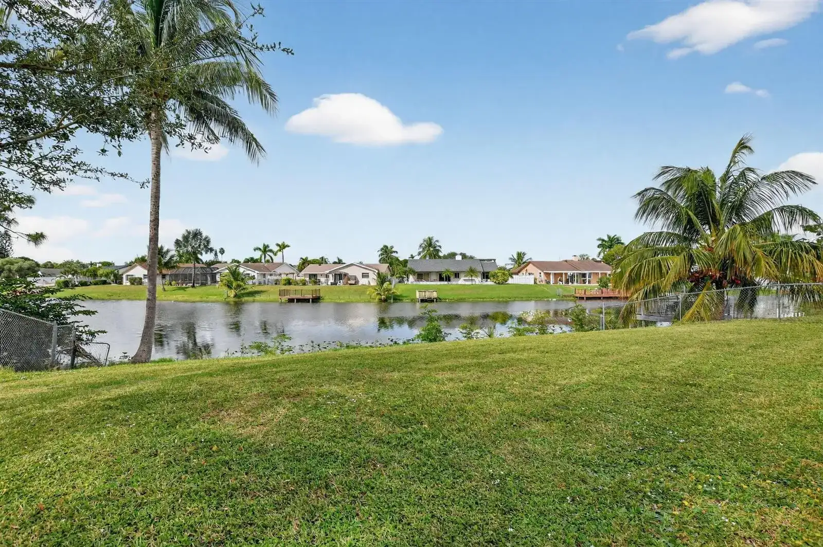 1273 SW 25th Avenue, Deerfield Beach FL 33442 photo 4