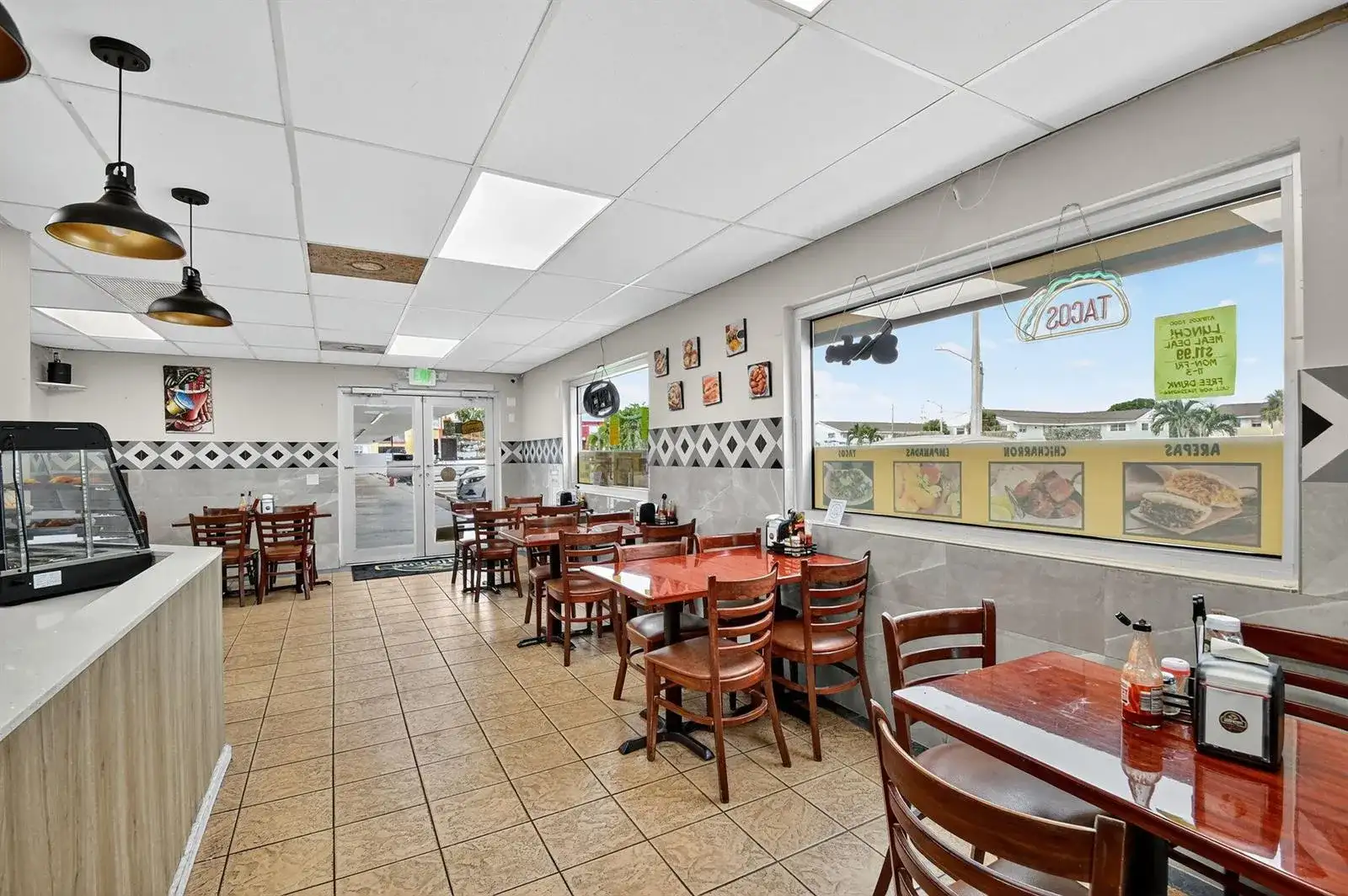 1541 W Blue Heron Boulevard, Riviera Beach FL 33404 photo 4