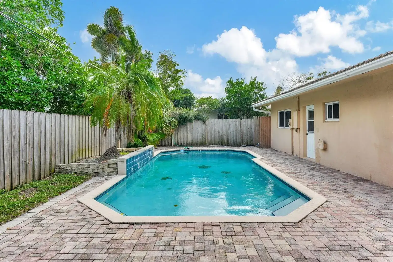 1300 NE 26th Avenue NE, Pompano Beach FL 33062 photo 2