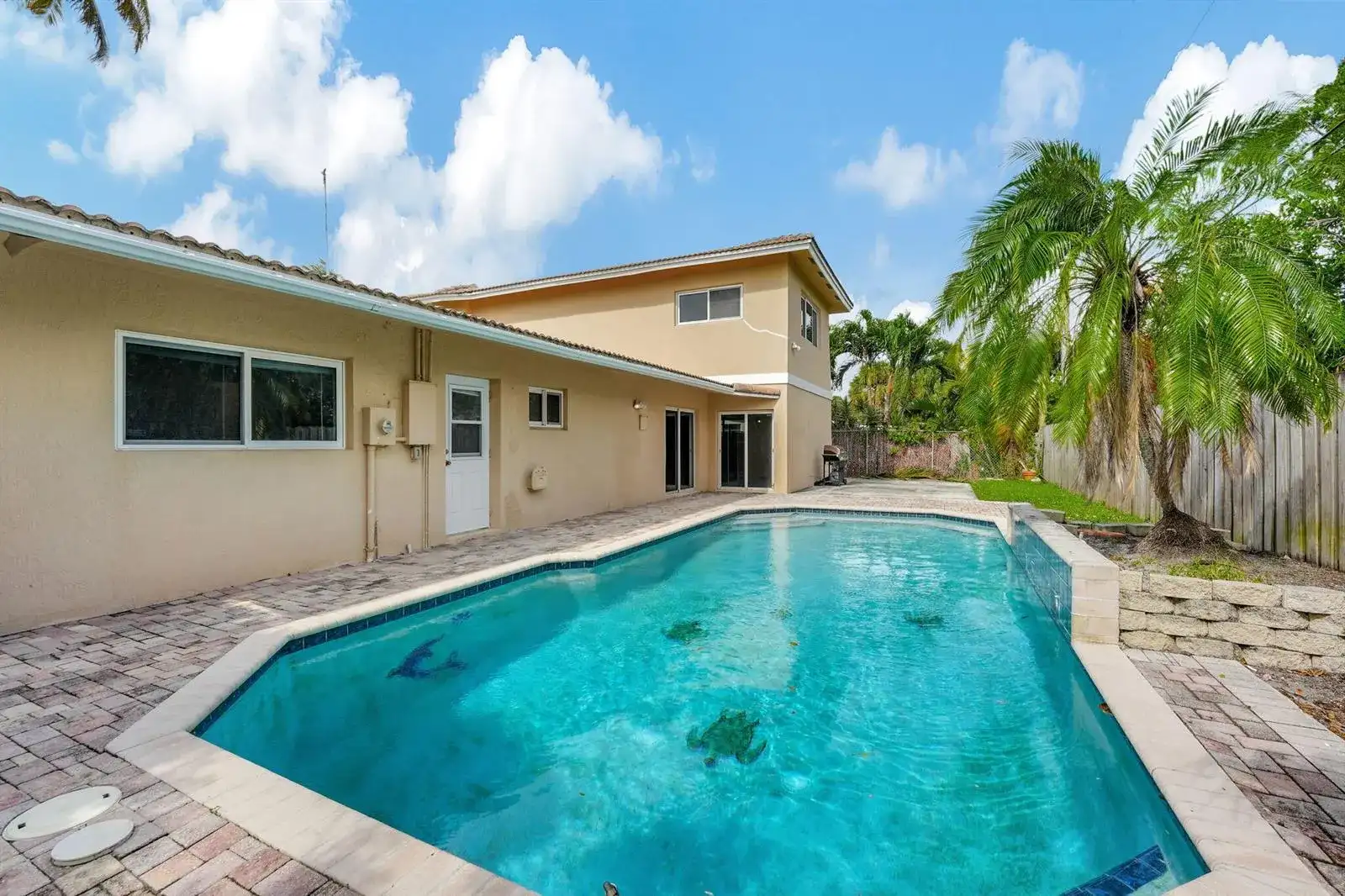 1300 NE 26th Avenue NE, Pompano Beach FL 33062 photo 3