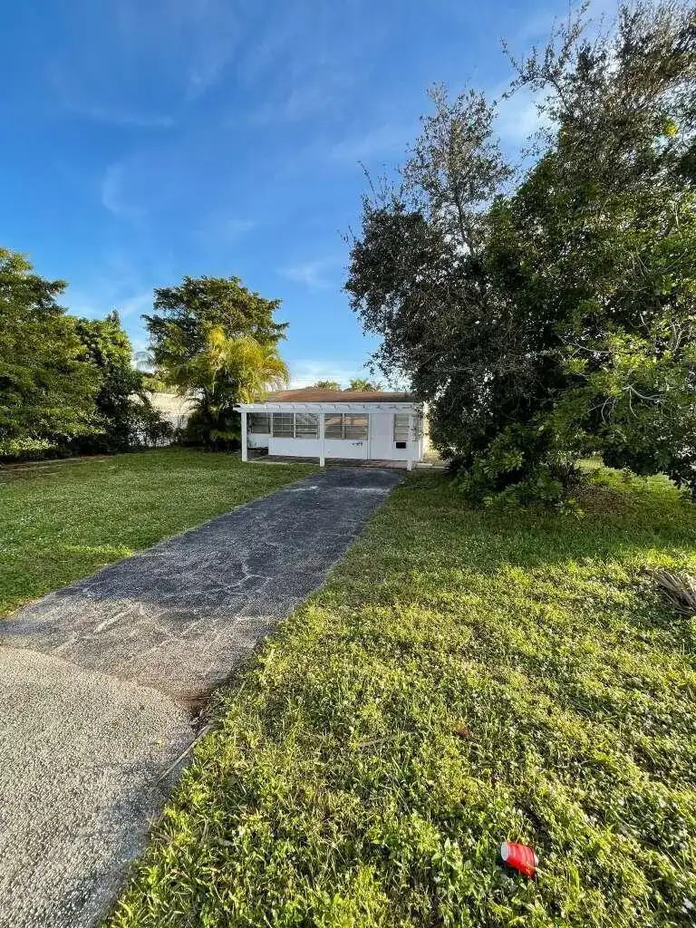 1300 NE 182nd Street, North Miami Beach FL 33162 photo 2