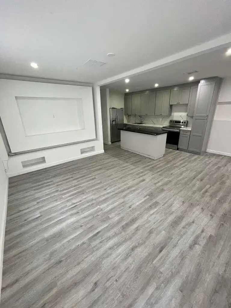 1300 NE 182nd Street, North Miami Beach FL 33162 photo 3