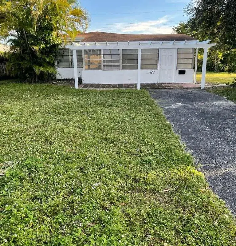 1300 NE 182nd Street, North Miami Beach FL 33162