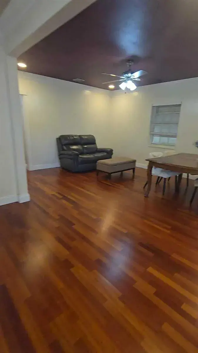 1435 NE 182nd St, North Miami Beach FL 33162