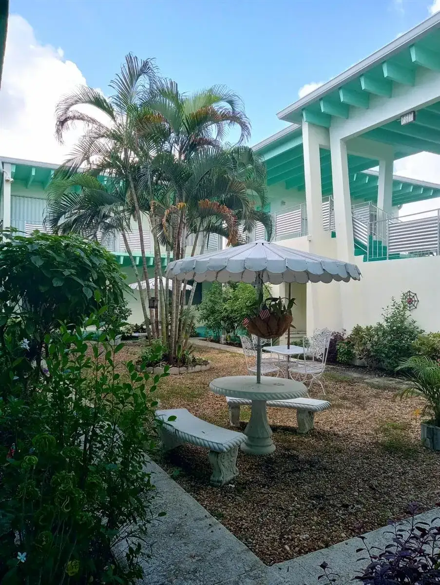 702 N Federal Highway # B6, FL 33460 photo 2