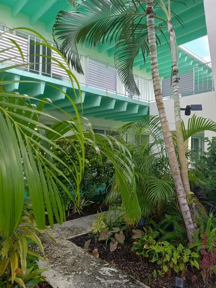 702 N Federal Highway # B6, FL 33460 photo 3