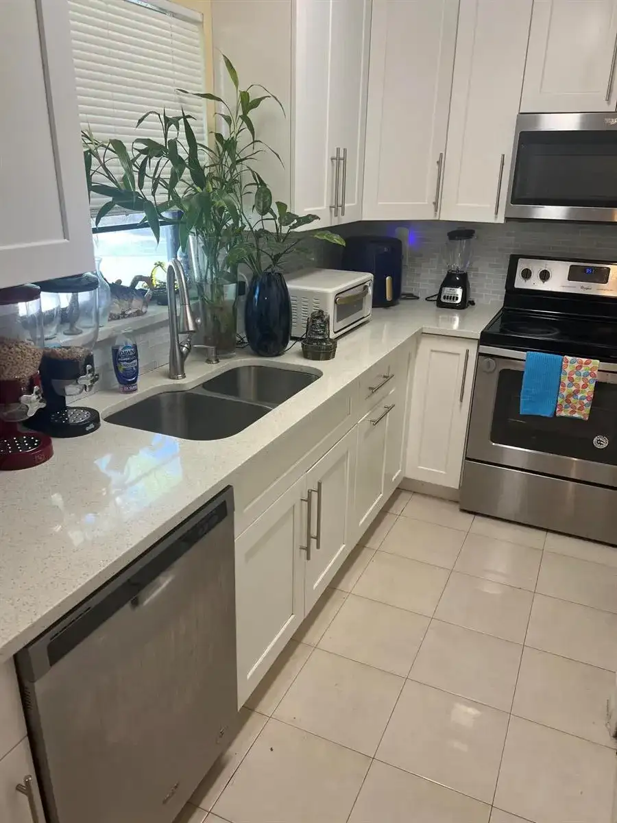 1309 W Frangipani Circle, Lantana FL 33462 photo 2
