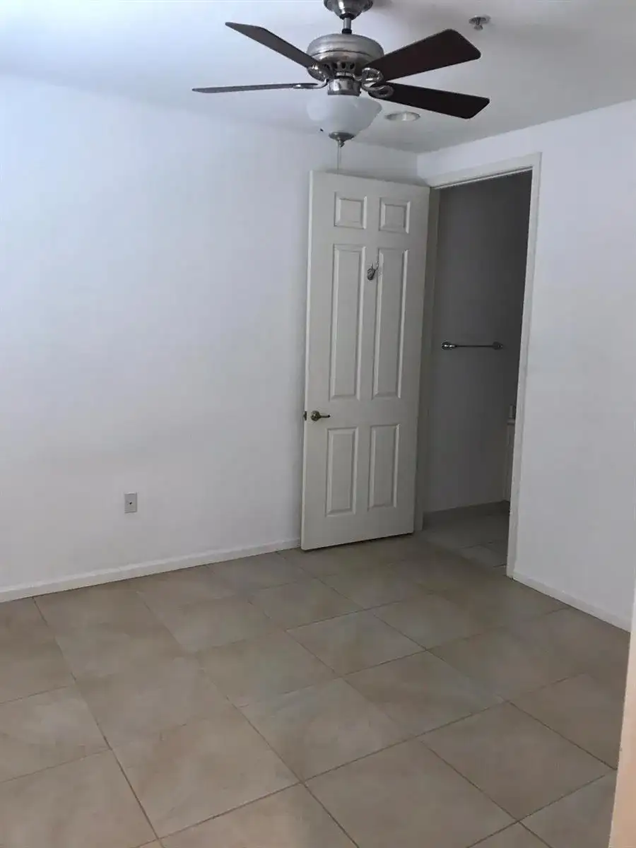 1430 Via Alferi, Boynton Beach FL 33426 photo 4