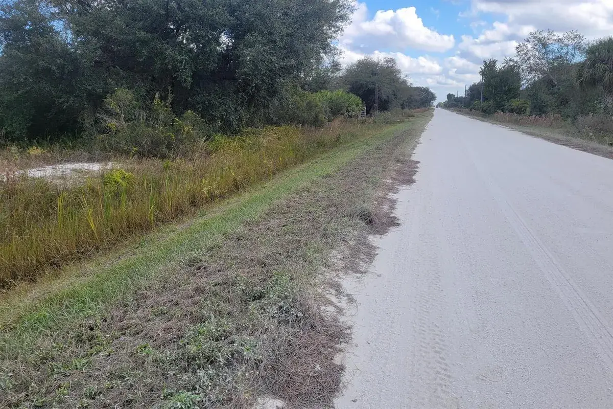 21321 NW 272nd Street, Okeechobee FL 34972