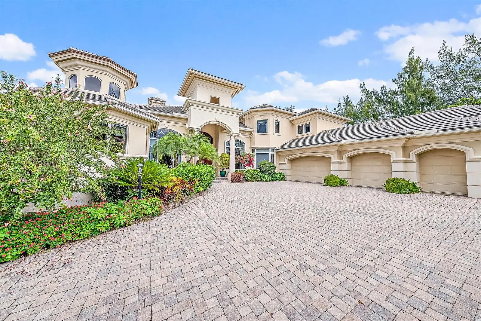 12049 SE Intracoastal Terrace, Jupiter FL 33469 photo 2